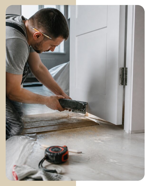 Подрезка межкомнатной двери в Лиски с точной подгонкой
